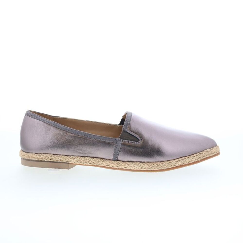 Trotters Womens Estelle Silver Shoes (NWT)